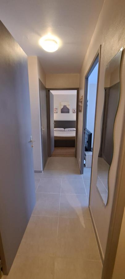 Appart T2 Standing Tout Confort Avec Balcon - Parking En Option Lyon Exterior foto